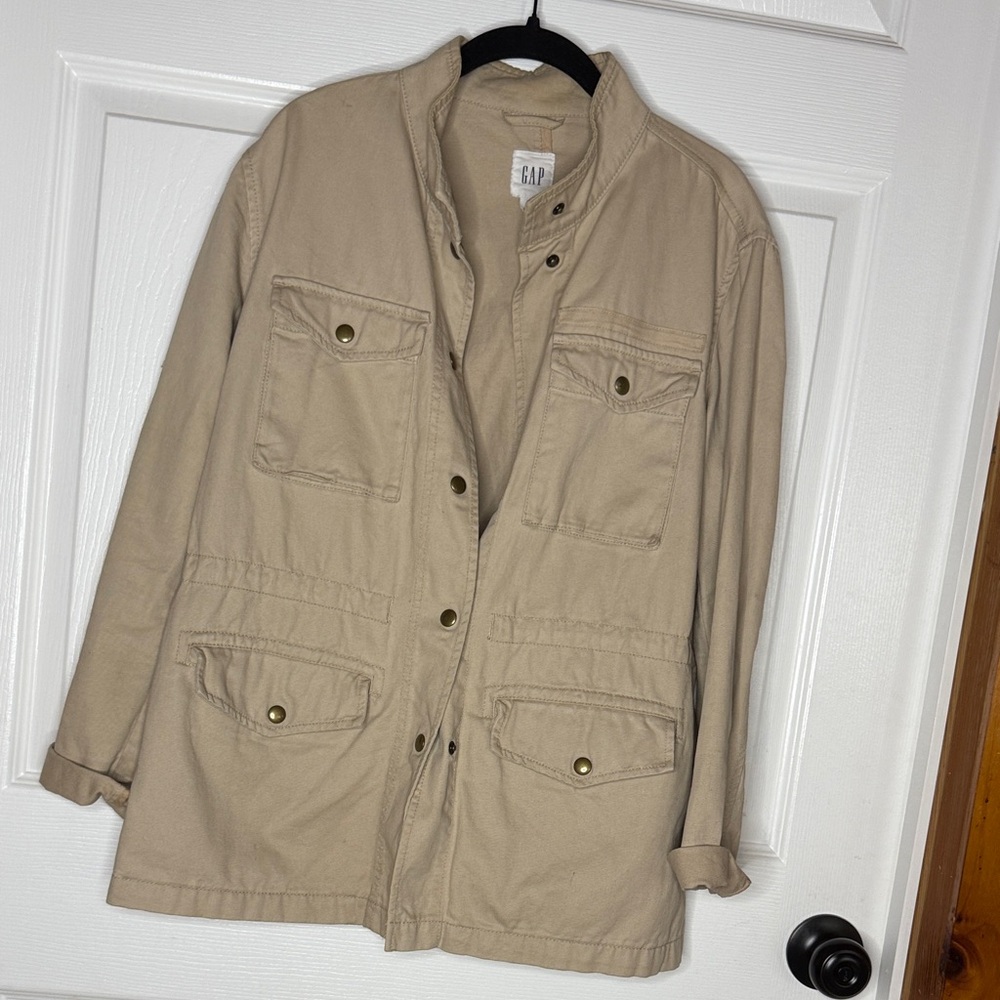 GAP Men's Field Jacket in Tan